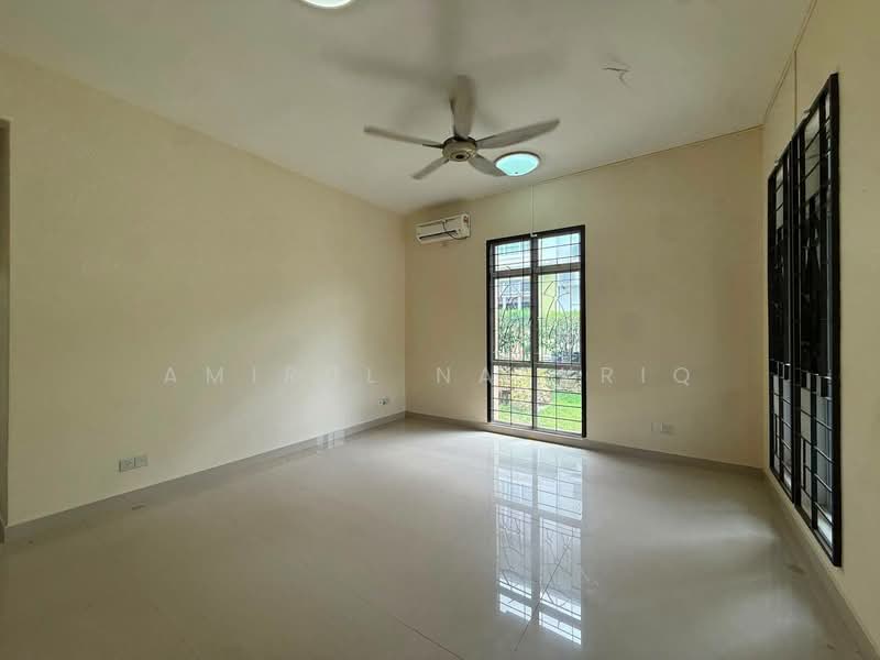 Rumah Berkembar untuk Dijual di Presint 15 (Putrajaya) - Amirul Nasyriq - Living Room - PropertyGuru.com.my