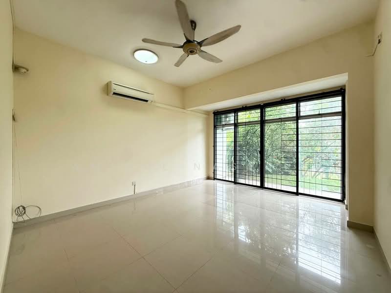 Rumah Berkembar untuk Dijual di Presint 15 (Putrajaya) - Amirul Nasyriq - Living Room - PropertyGuru.com.my
