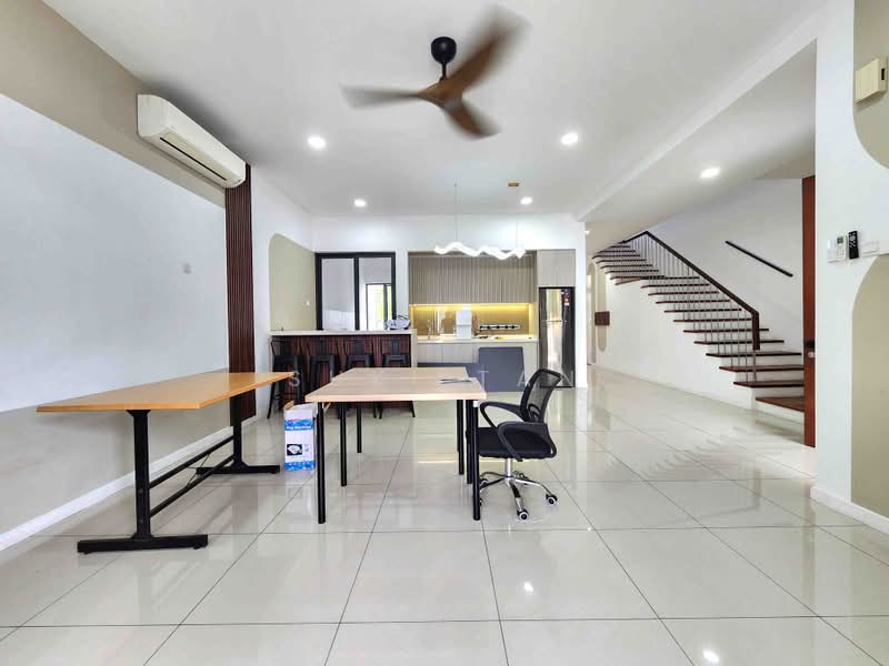 Rumah Teres 3 Tingkat untuk Dijual di Lake Fields (Sungai Besi) - Suki Tan - Living Room - PropertyGuru.com.my