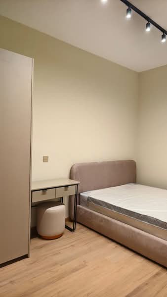 Servis Apartment untuk Disewa di Armani Raja Uda - Caven Chng - Bedroom - PropertyGuru.com.my