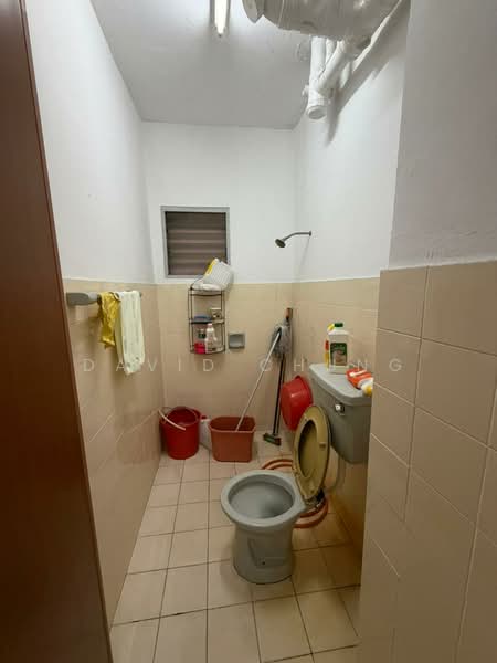 Kondominium untuk Dijual di Menara Alpha - David Chung - Bathroom - PropertyGuru.com.my