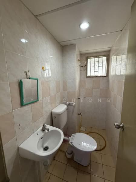 Condominium for Rent at Tiara Intan - Kyce Cheong - Bathroom - PropertyGuru.com.my