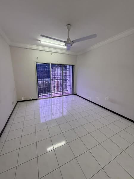 Condominium for Rent at Tiara Intan - Kyce Cheong - Living Room - PropertyGuru.com.my