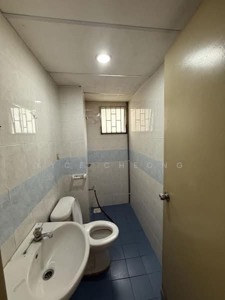 Condominium for Rent at Tiara Intan - Kyce Cheong - Bathroom - PropertyGuru.com.my