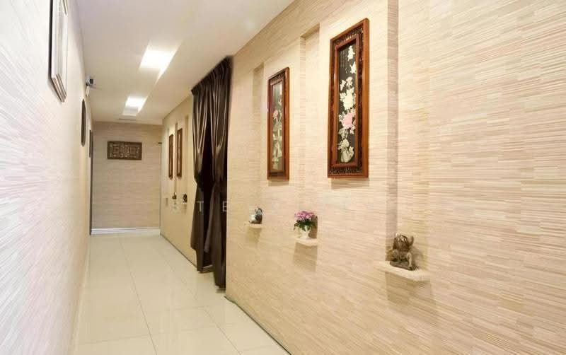 Shop / Office for Sale in Taman Masai Utama (Masai) - Steve Tey - Corridor - PropertyGuru.com.my