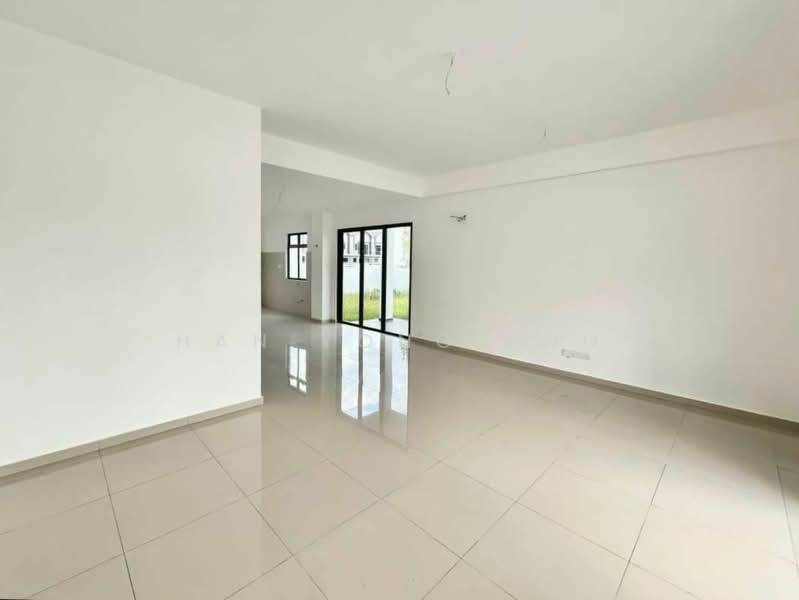 Rumah Teres 2 Tingkat untuk Dijual di Taman Dato Onn (Johor Bahru) - Han Yong Ang - Living Room - PropertyGuru.com.my