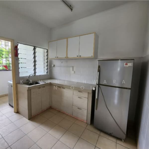 Apartment for Sale at Mutiara Perdana (Mutiara Court) - Kavineshwaran Ooi - Kitchen - PropertyGuru.com.my