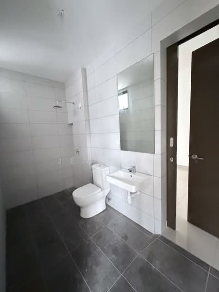 Cluster House for Sale in Bandar Bukit Puchong 2 (Puchong) - Jenny Ng - Bathroom - PropertyGuru.com.my