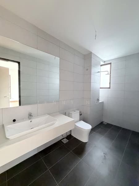 Cluster House for Sale in Bandar Bukit Puchong 2 (Puchong) - Jenny Ng - Bathroom - PropertyGuru.com.my