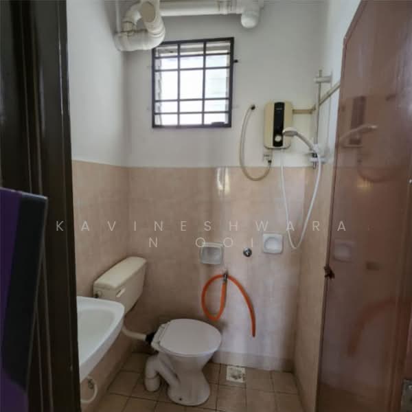 Apartment for Sale at Mutiara Perdana (Mutiara Court) - Kavineshwaran Ooi - Bathroom - PropertyGuru.com.my