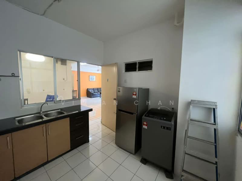 Condominium for Rent at Putra Place Condominium - Vivian Chan - Kitchen - PropertyGuru.com.my