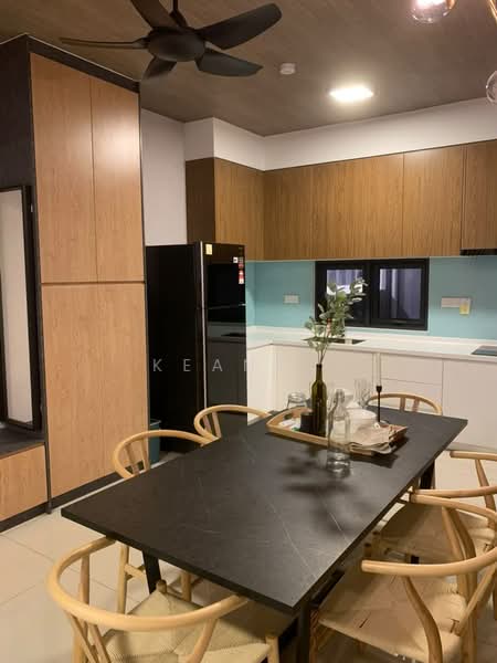 Servis Apartment untuk Dijual di Sunway Serene - Keane . - Dining Room - PropertyGuru.com.my