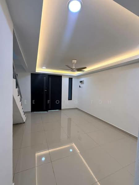 Rumah Teres 2 Tingkat untuk Dijual di Taman Johor Jaya (Johor Bahru) - Ee Fong Toh - Living Room - PropertyGuru.com.my