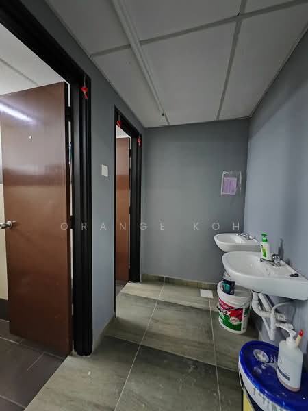 Shop / Office for Sale in Taman Mount Austin (Tebrau) - Orange Koh - Bathroom - PropertyGuru.com.my