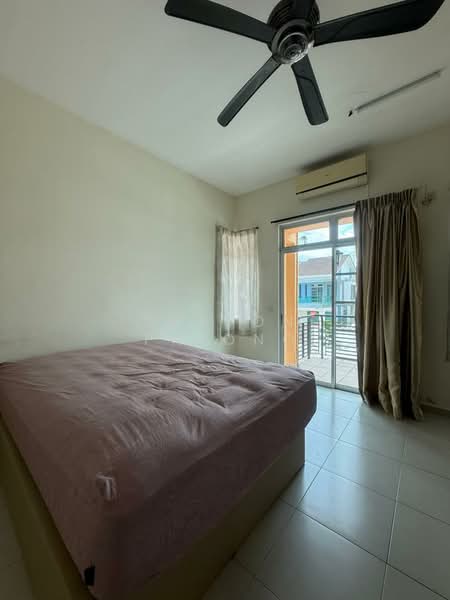 Rumah Kluster untuk Dijual di Taman Nusa Bestari (Iskandar Puteri (Nusajaya)) - Tuxton Phiong - Bedroom - PropertyGuru.com.my