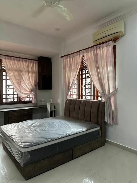 Semi-Detached House for Rent in Kajang (Selangor) - Terry Yee - Bedroom - PropertyGuru.com.my