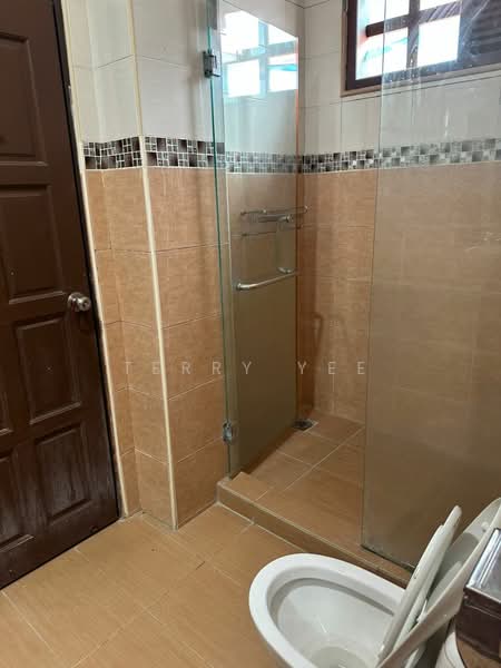 Semi-Detached House for Rent in Kajang (Selangor) - Terry Yee - Bathroom - PropertyGuru.com.my