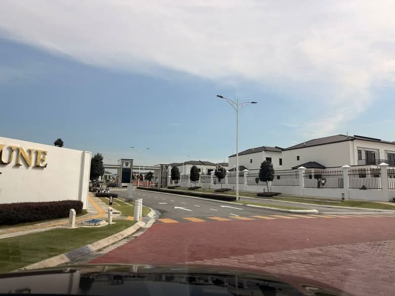 Cluster House for Sale in Eco Botanic (Iskandar Puteri (Nusajaya)) - CM Yen - Exterior - PropertyGuru.com.my
