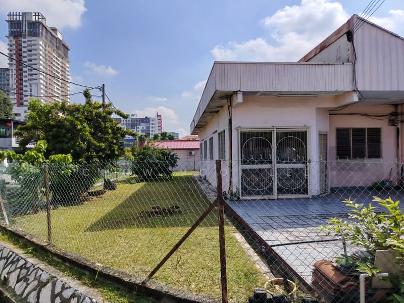 Rumah Teres 1 Tingkat untuk Dijual di Subang Jaya (Selangor) - Chow Hooi Lee - Exterior - PropertyGuru.com.my