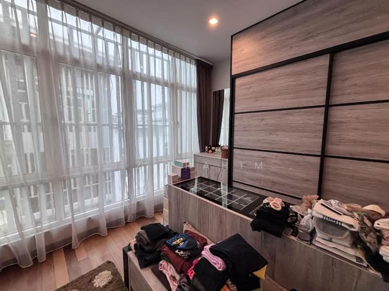 Semi-Detached House for Sale in Cyberjaya (Selangor) - Azizirrahim . - Bedroom - PropertyGuru.com.my