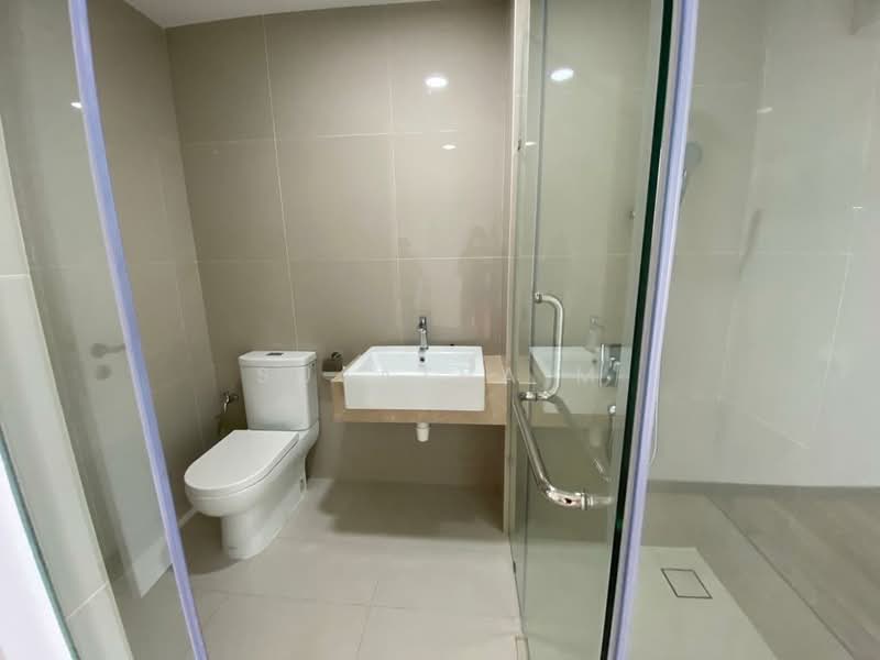 Servis Apartment untuk Disewa di Southlink - Sujatha M - Bathroom - PropertyGuru.com.my