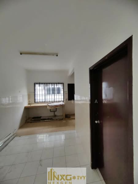2-storey Terraced House for Rent in Bandar Bukit Tinggi (Klang) - Candee Tan - Kitchen - PropertyGuru.com.my