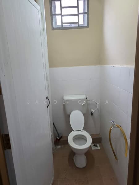 Kedai / Pejabat untuk Disewa di Taman Pulai Utama (Skudai) - Jacob Chua - Bathroom - PropertyGuru.com.my