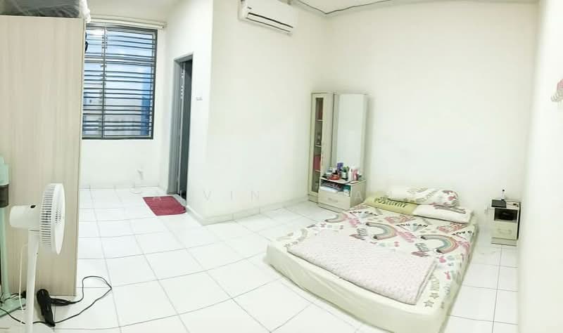 Kondominium untuk Dijual di Scott Towers @ Larkin JB - Alvin Cham - Bedroom - PropertyGuru.com.my