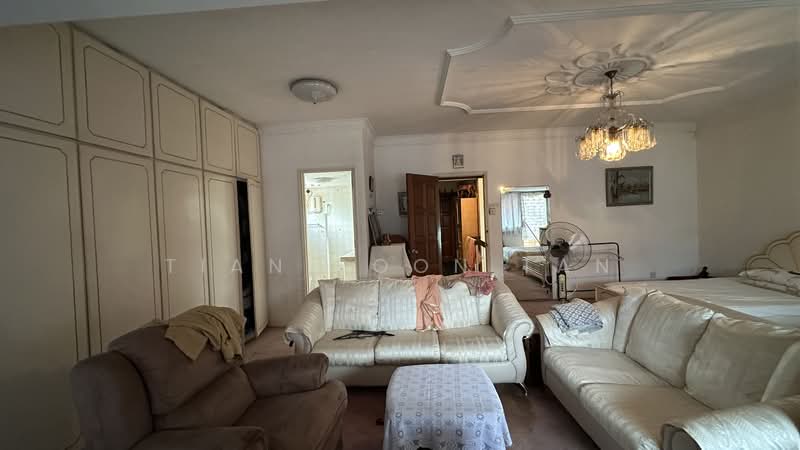 Rumah Berkembar untuk Dijual di Taman Lucky (Bangsar) - Tian Soon Tan - Living Room - PropertyGuru.com.my