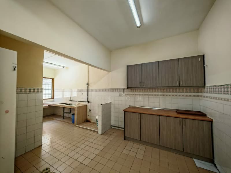 Rumah Teres 2 Tingkat untuk Dijual di Usj 3 (Subang Jaya) - Wan CH - Kitchen - PropertyGuru.com.my