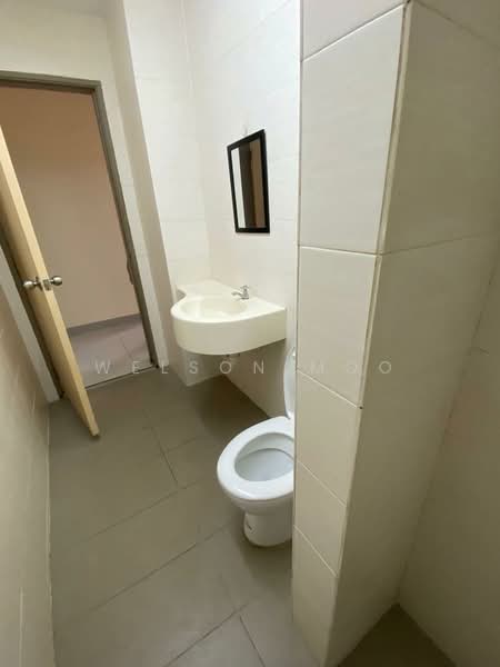 Servis Apartment untuk Disewa di Platinum Lake PV 21 - Welson Moo - Bathroom - PropertyGuru.com.my