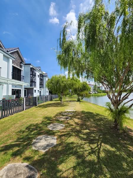 Rumah Teres 2 Tingkat untuk Dijual di Setia Eco Glades (Cyberjaya) - Nazree Abdul Aziz - PropertyGuru.com.my
