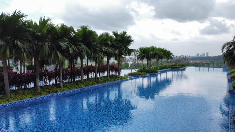 Kondominium untuk Dijual di Setia Seraya Residences - Maznee Realtor - Pool - PropertyGuru.com.my
