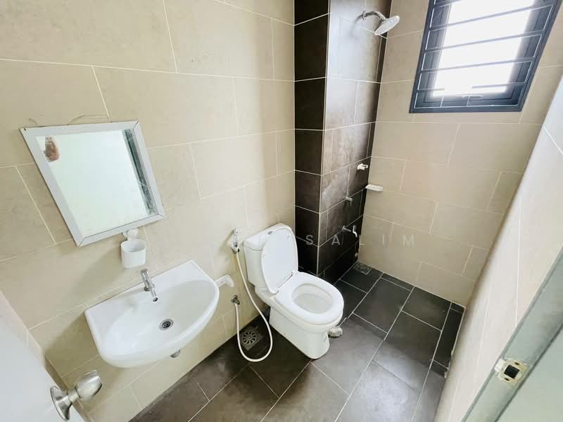 2-storey Terraced House for Sale in Alam Impian (Shah Alam) - Adibah Salim - Bathroom - PropertyGuru.com.my