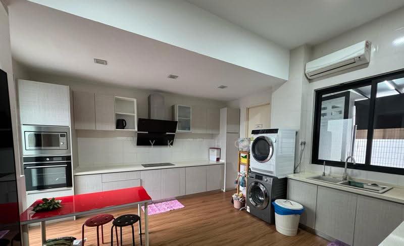 Bungalow House for Sale in Twin Palms Kemensah (Melawati) - YK. Ho - Kitchen - PropertyGuru.com.my