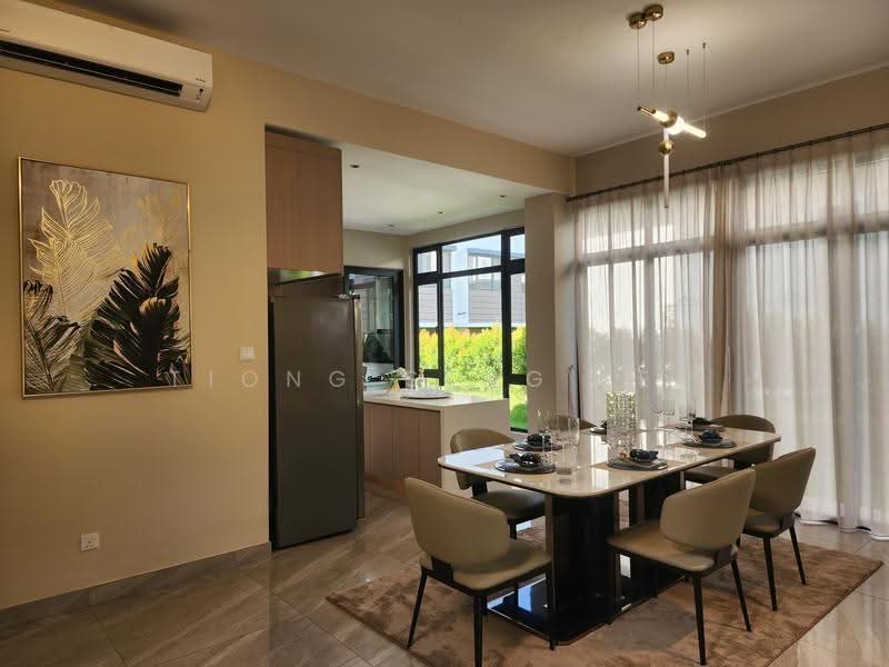 Bungalow House untuk Dijual di Diamond City (Semenyih) - Tiong Seng Lee - Dining Room - PropertyGuru.com.my
