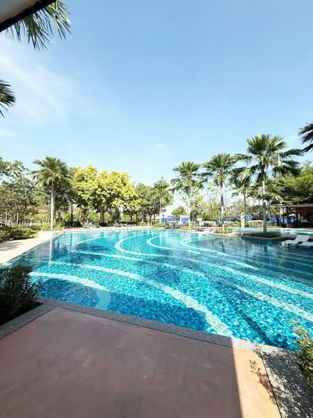 2-storey Terraced House for Sale in Cyberjaya (Selangor) - Hanif Hanz - Pool - PropertyGuru.com.my