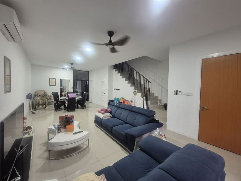 Rumah Teres 2-Tingkat untuk Dijual di Cyberjaya (Selangor) - Azizirrahim . - Living Room - PropertyGuru.com.my