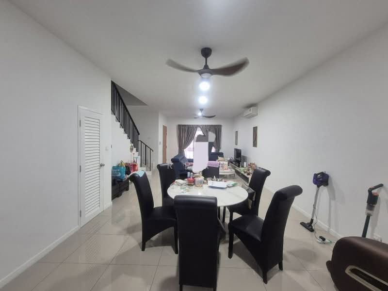 Rumah Teres 2-Tingkat untuk Dijual di Cyberjaya (Selangor) - Azizirrahim . - Living Room - PropertyGuru.com.my