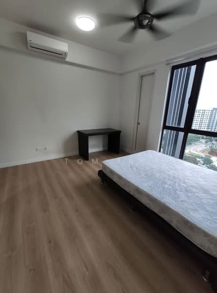 Service Residence for Sale at Nova Saujana - Tom Lee - Bedroom - PropertyGuru.com.my