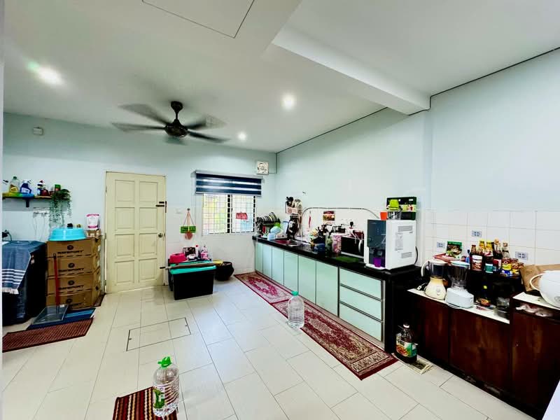 Rumah Teres 2 Tingkat untuk Dijual di Subang Jaya (Selangor) - Hanif Hanz - Kitchen - PropertyGuru.com.my