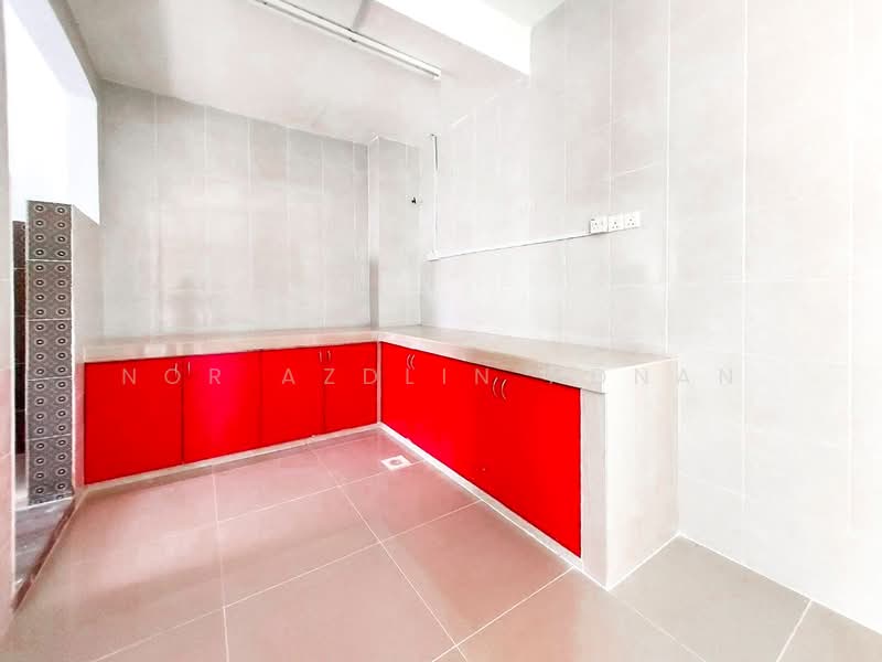 Semi-Detached House for Sale in Bandar Saujana Putra (Tanjong Duabelas) - Nor Azdlin Adnan - PropertyGuru.com.my