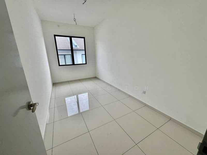2-storey Terraced House for Sale in Austin Crest (Johor Bahru) - Ee Fong Toh - PropertyGuru.com.my