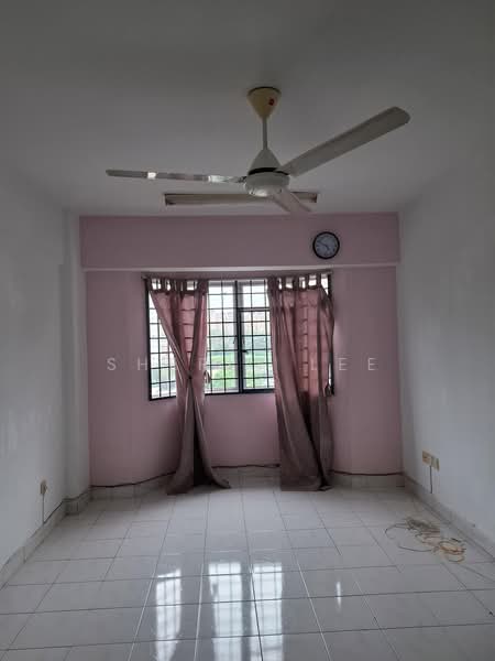 Pangsapuri untuk Disewa di Pangsapuri Lestari - Sherly Lee - Bedroom - PropertyGuru.com.my