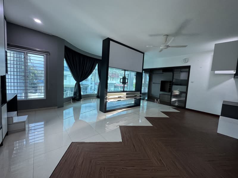 Rumah Teres 2 Tingkat untuk Dijual di Taman Bukit Teratai (Ampang) - Lewis Tam - Living Room - PropertyGuru.com.my