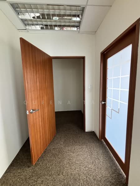 Office for Rent in KLCC (KL City Centre) - Queena Tang - Corridor - PropertyGuru.com.my