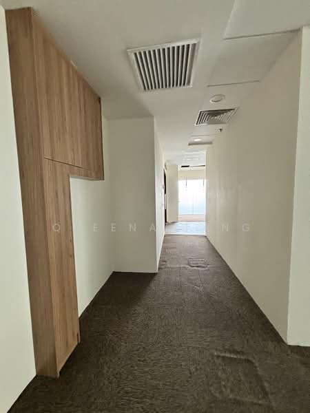 Office for Rent in KLCC (KL City Centre) - Queena Tang - Corridor - PropertyGuru.com.my