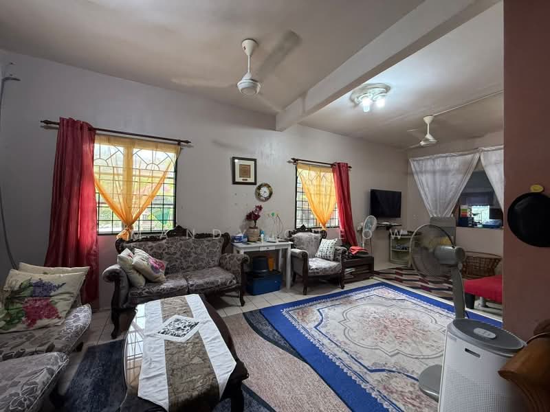 Rumah Teres untuk Dijual di Bukit Beruntung (Selangor) - Mandy Cheow - Living Room - PropertyGuru.com.my
