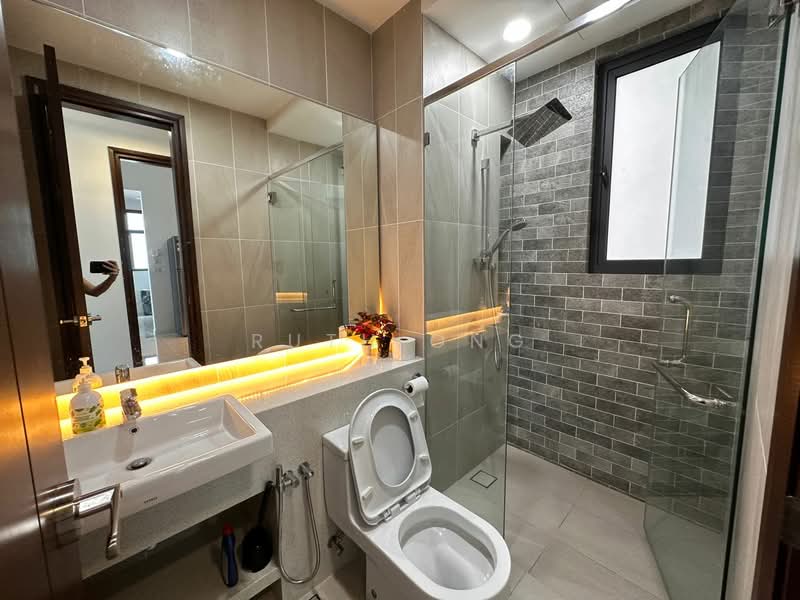 Condominium for Rent at Queens Residences Q1 @ Queens Waterfront - Ruth Ong - Bathroom - PropertyGuru.com.my