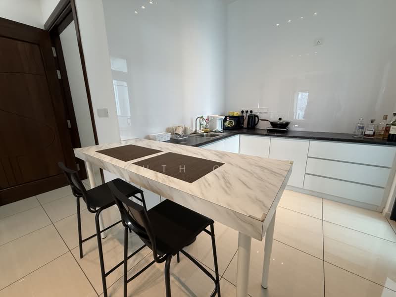Condominium for Rent at Queens Residences Q1 @ Queens Waterfront - Ruth Ong - Kitchen - PropertyGuru.com.my